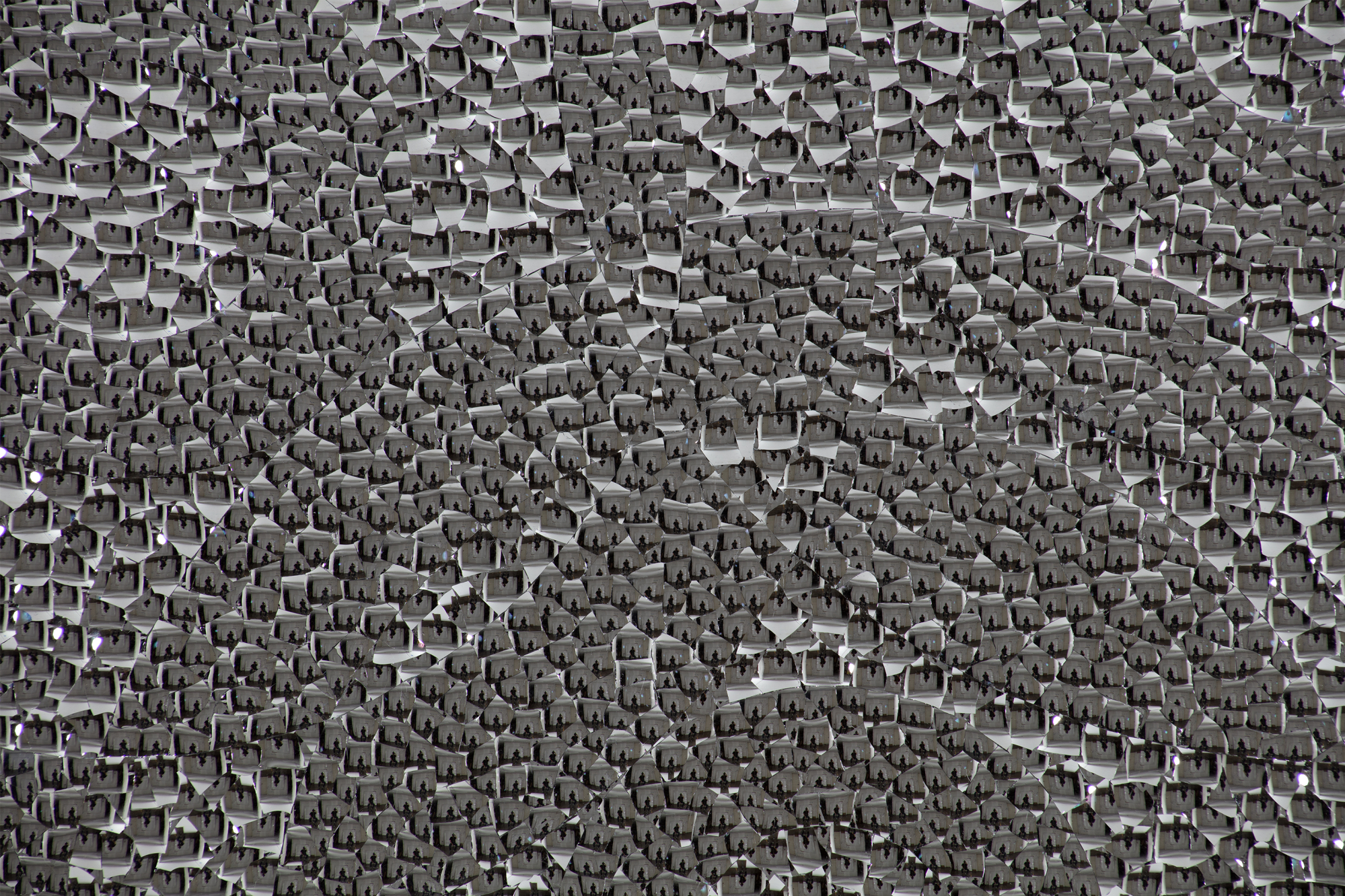 7,921, 2024 3.303 fragmentos côncavos e 4.618 